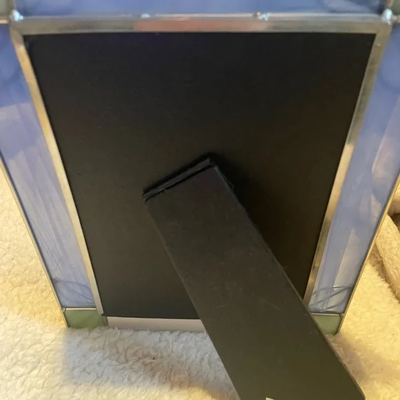 MALDEN Elegant 5x7 Stained Glass Frame, Handmade with metal/glass, blues/silver - Picture 6 of 10